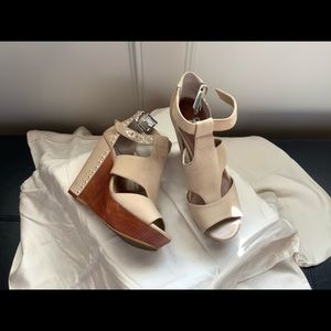 Wedge platform sandals